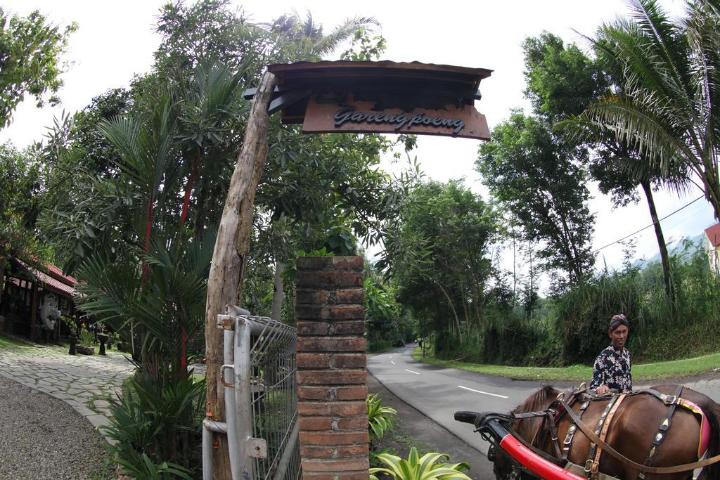 Omah Garengpoeng Guest House Magelang Habitación foto