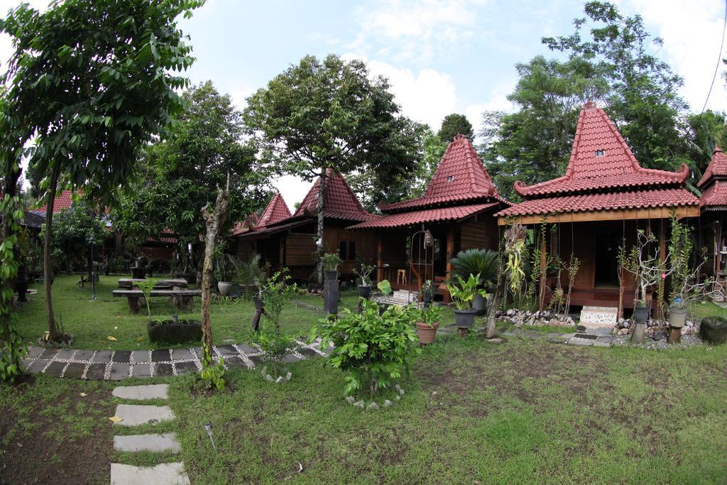 Omah Garengpoeng Guest House Magelang Habitación foto