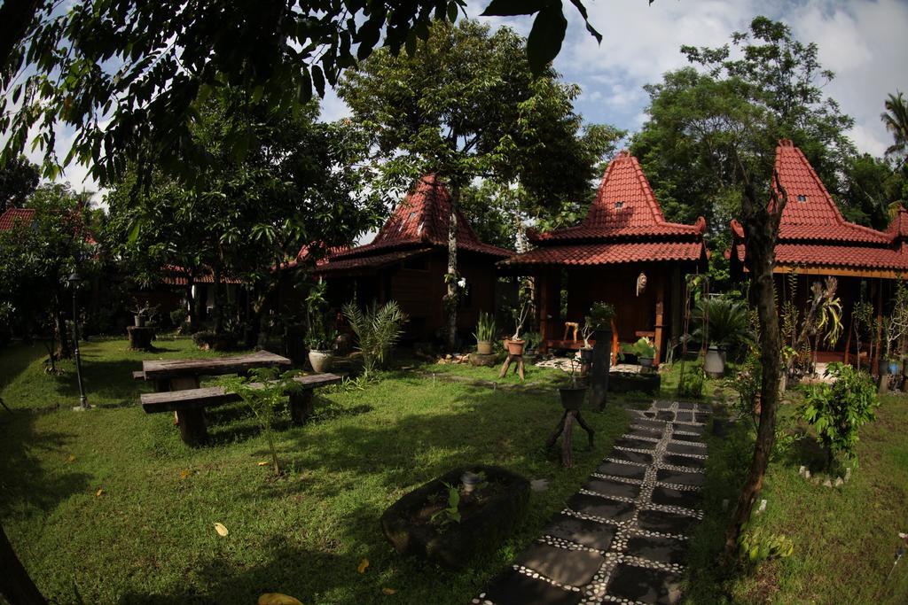Omah Garengpoeng Guest House Magelang Habitación foto